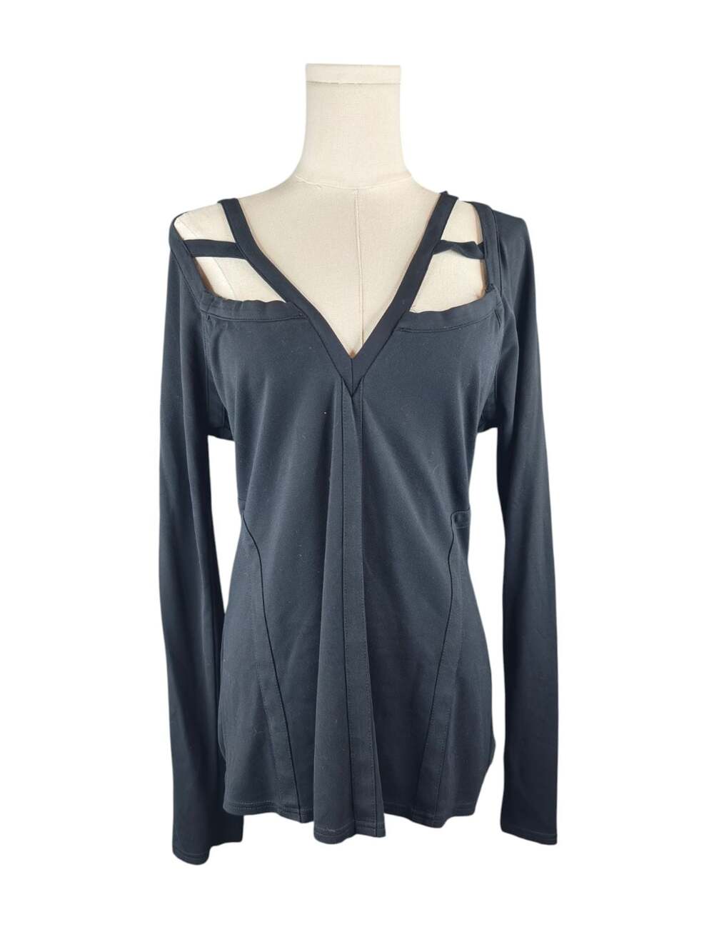 Red by Joke Women's Black Long Sleeve Cutout Detail Top Sz. XL